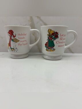 2 Vintage Holly Hobbie Christmas Holiday Keepsake Footed Genuine Stoneware Mugs
